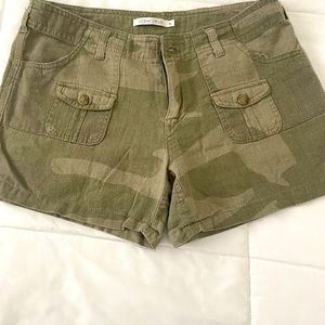 Linen shorts